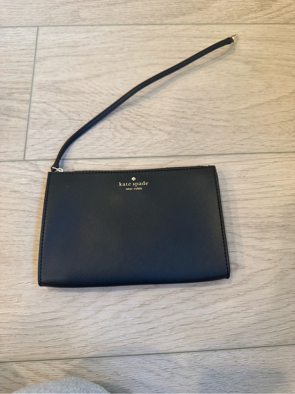 kate spade black leather wristlet pouch with wrist strap